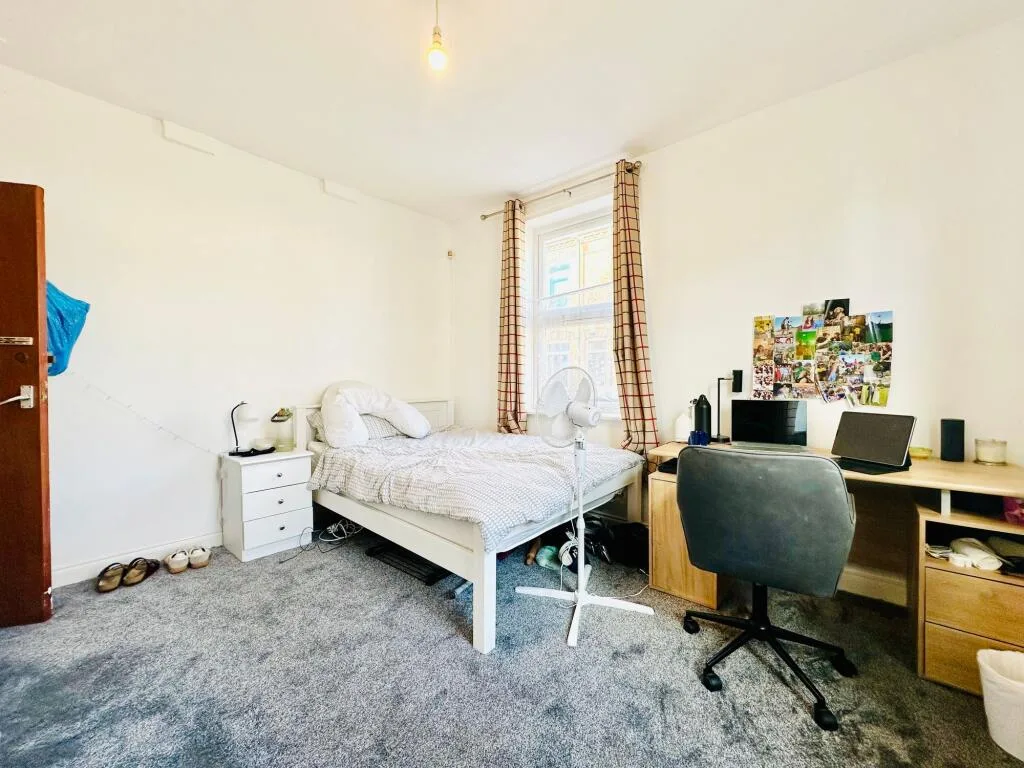 4 bedroom terraced house for rent