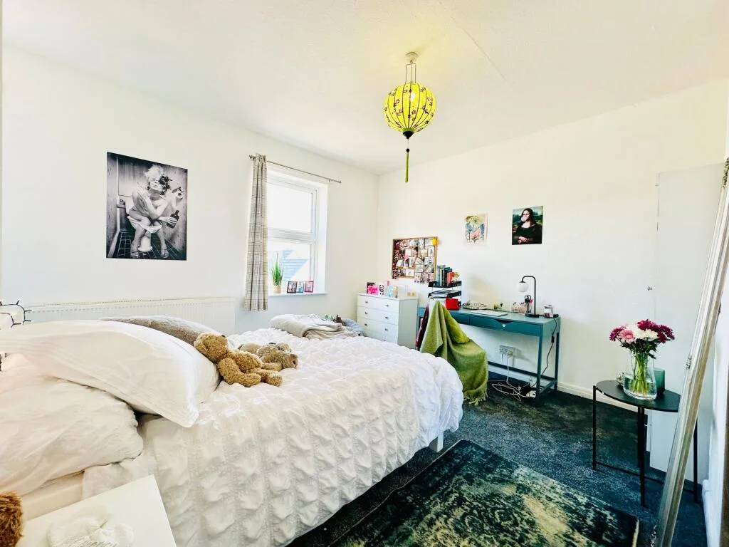 4 bedroom terraced house for rent