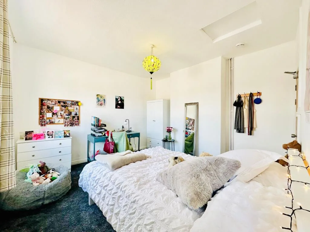 4 bedroom terraced house for rent