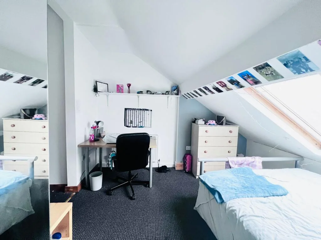 5 bedroom terraced house for rent