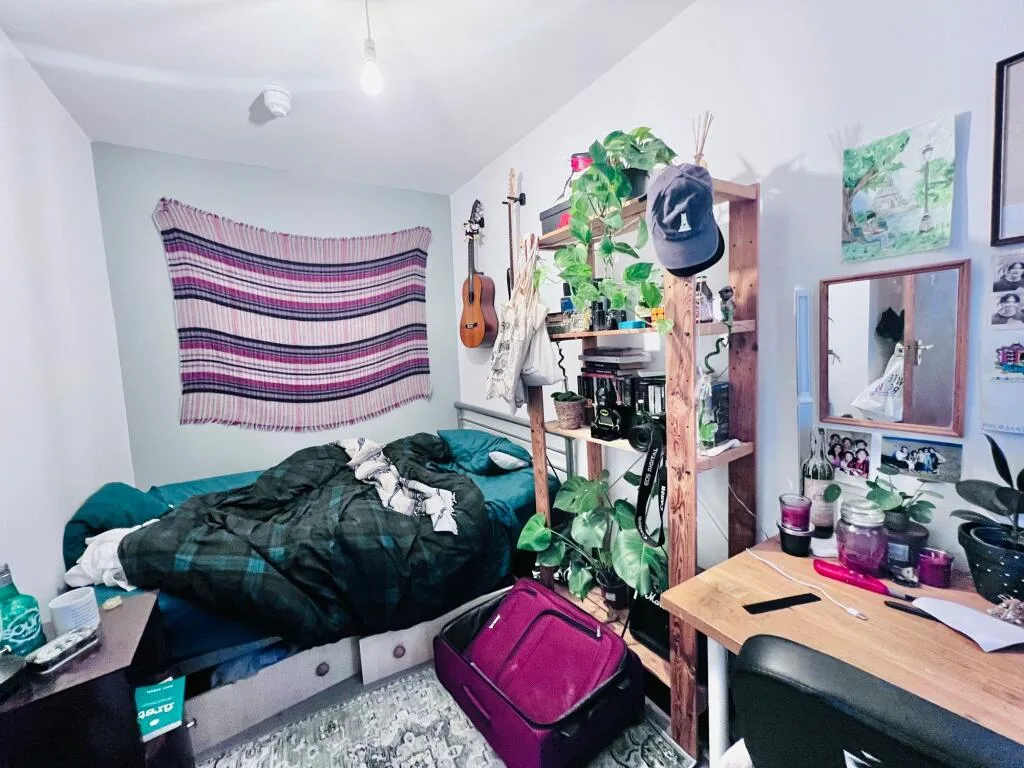 5 bedroom terraced house for rent