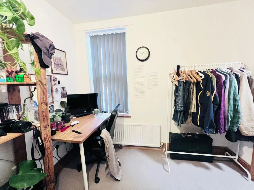 5 bedroom terraced house for rent