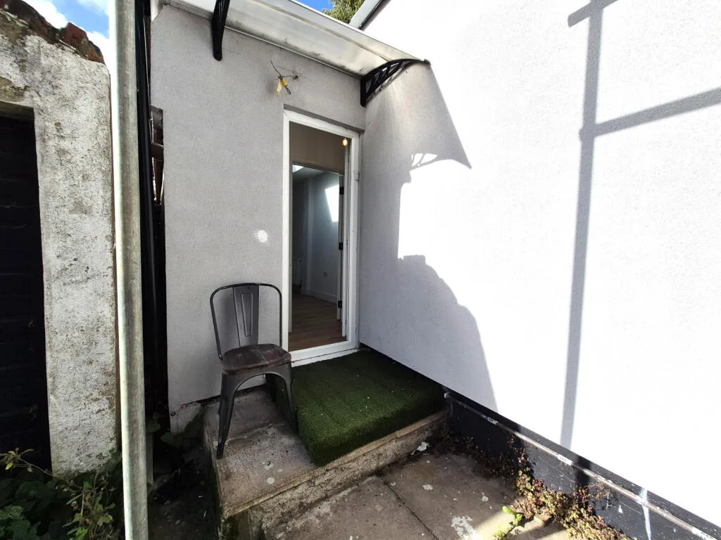 Studio flat for rent