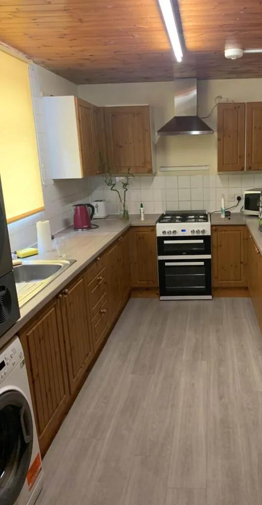 5 bedroom terraced house for rent