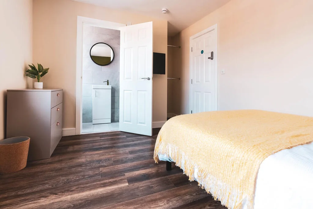 6 bedroom terraced house for rent