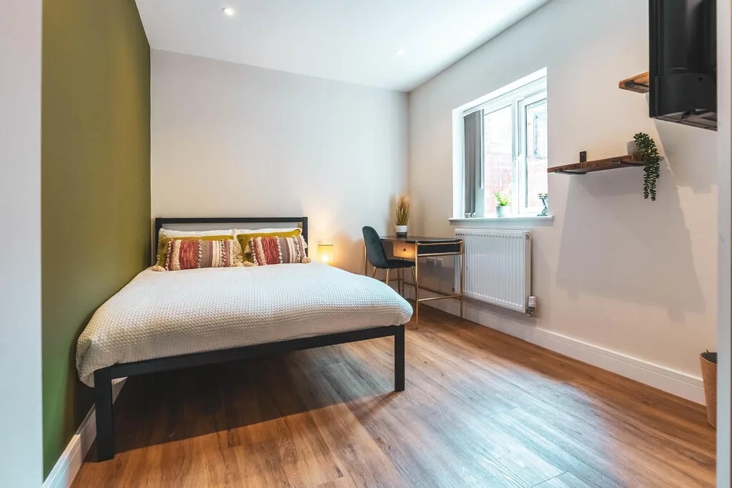 6 bedroom terraced house for rent