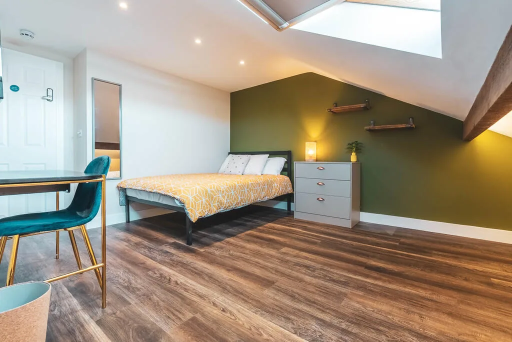 6 bedroom terraced house for rent