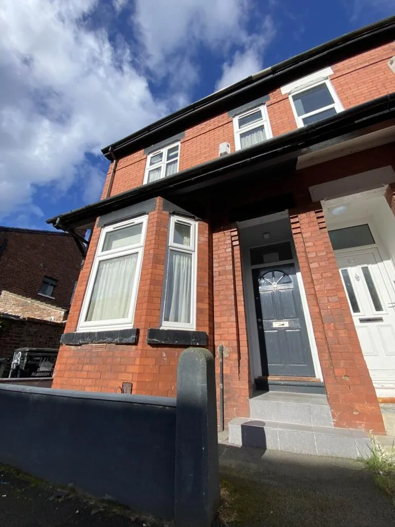 6 bedroom terraced house for rent