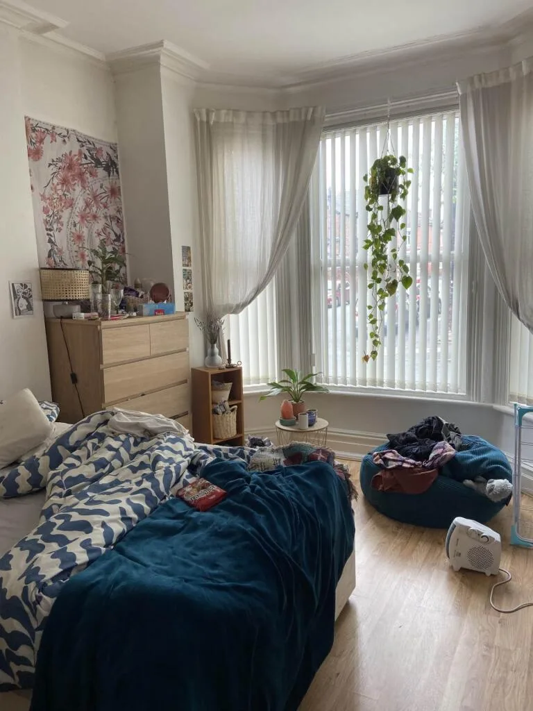 5 bedroom end of terrace house for rent
