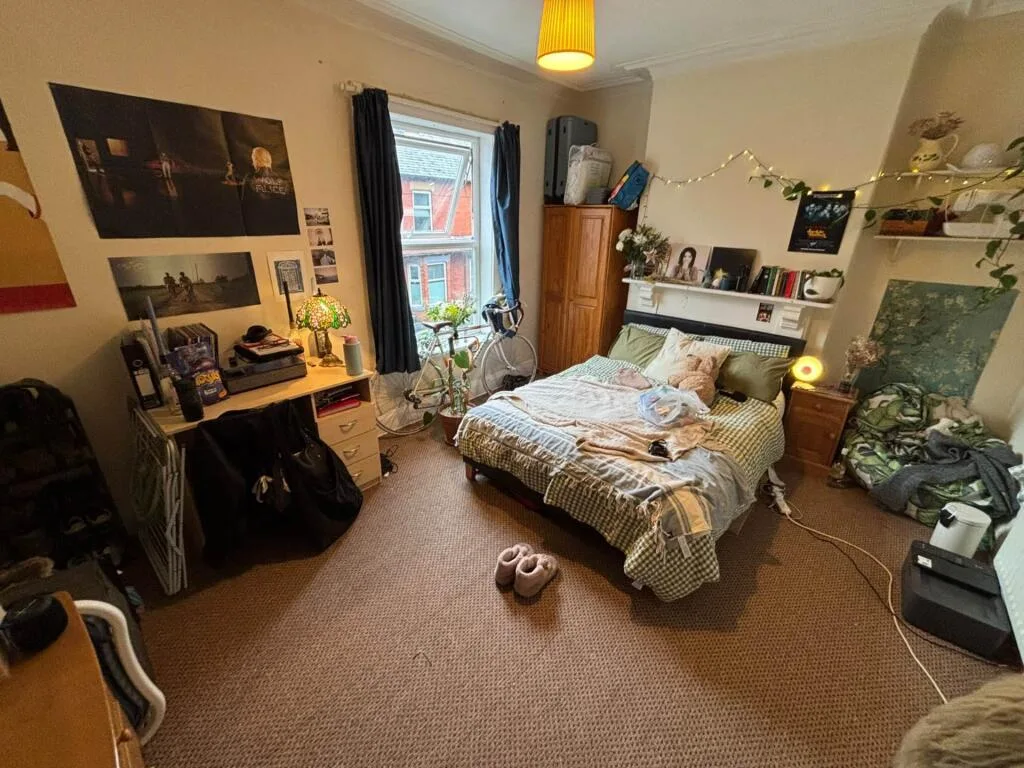 6 bedroom terraced house for rent