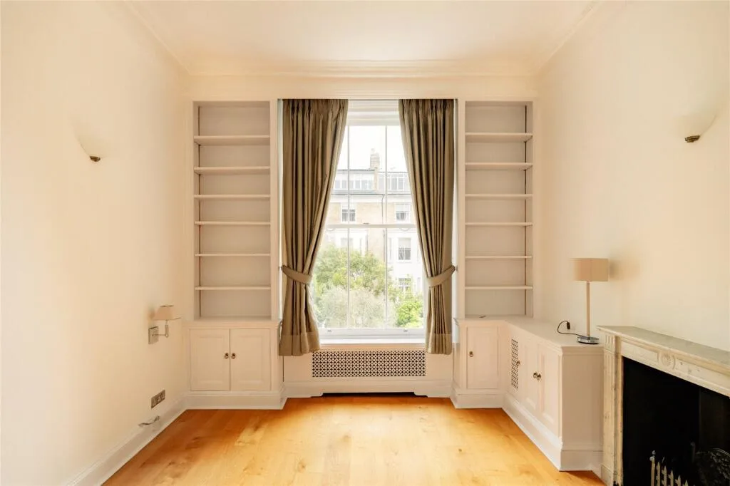 5 bedroom terraced house for rent
