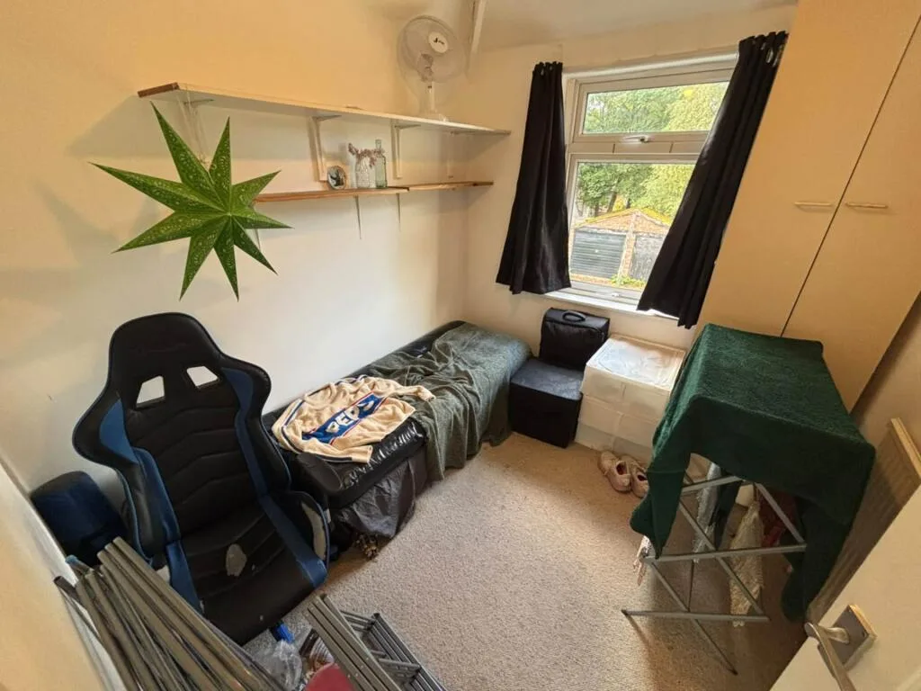 3 bedroom semi-detached house for rent