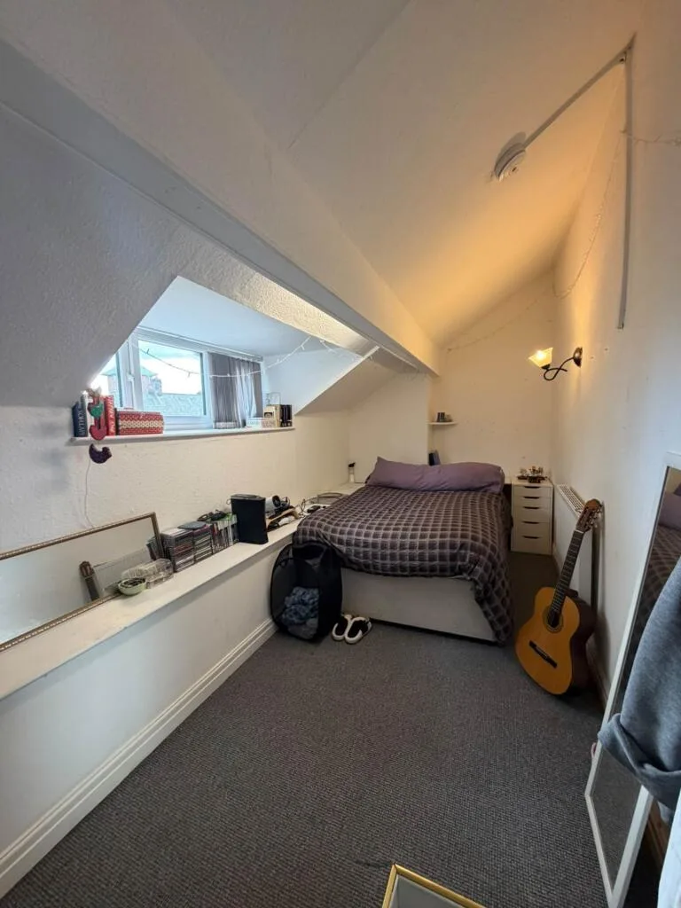 8 bedroom house for rent