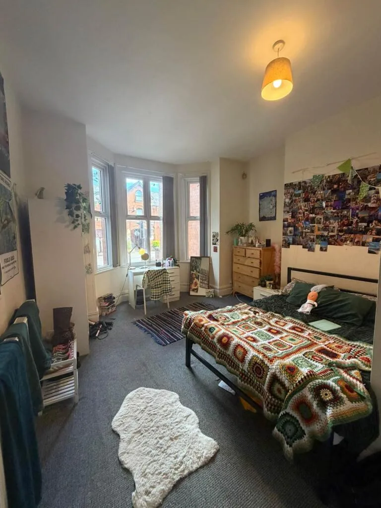 8 bedroom house for rent