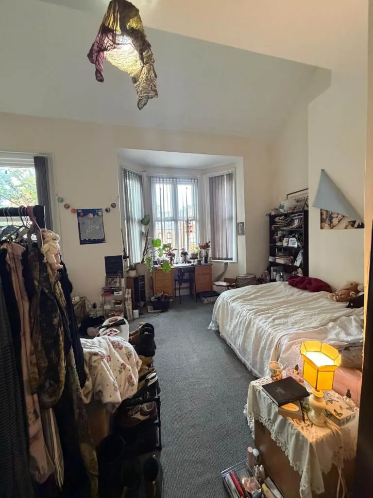 8 bedroom house for rent
