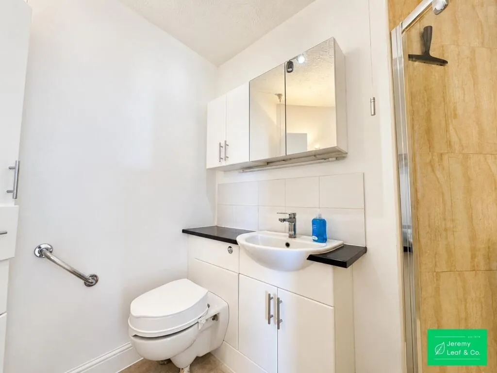 2 bedroom retirement property for rent