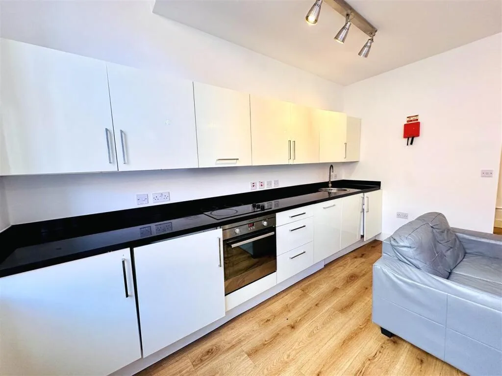 Studio flat for rent