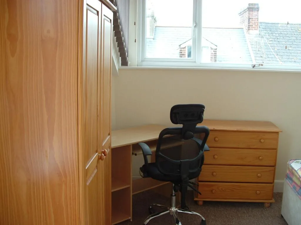 5 bedroom terraced house for rent