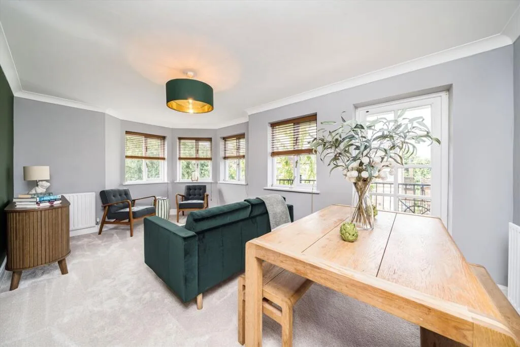 2 bedroom flat for rent