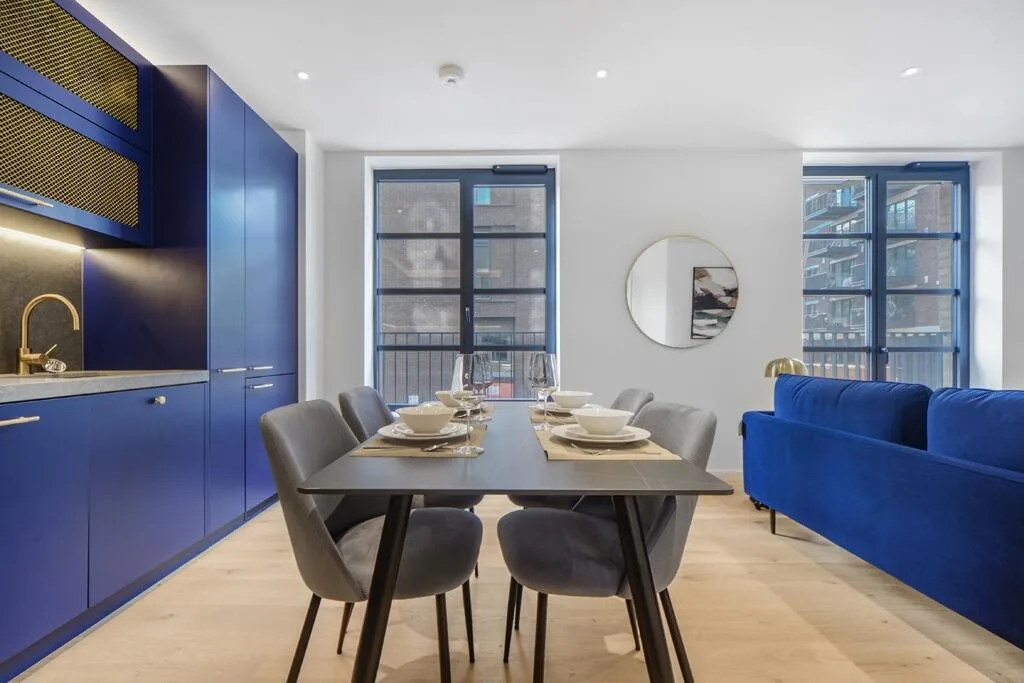 3 bedroom end of terrace house for rent