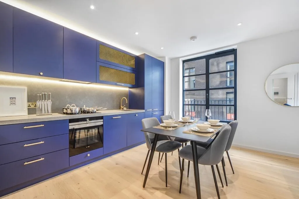 3 bedroom end of terrace house for rent
