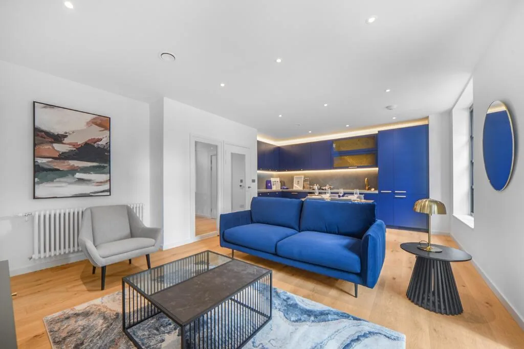 3 bedroom end of terrace house for rent