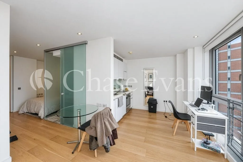 Studio flat for rent