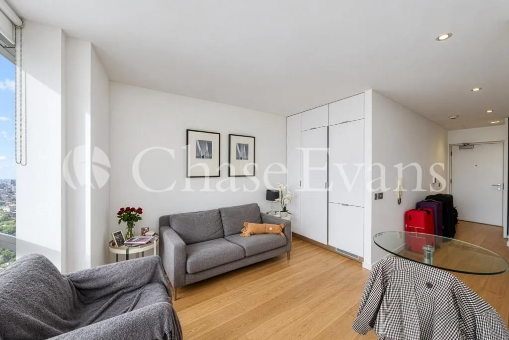 Studio flat for rent