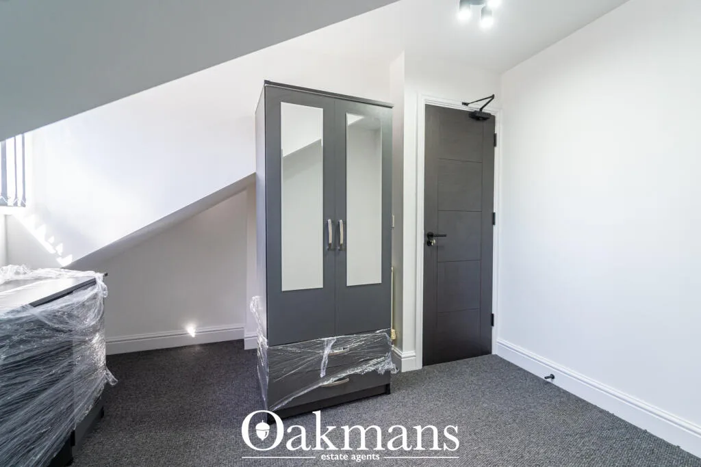 6 bedroom house for rent