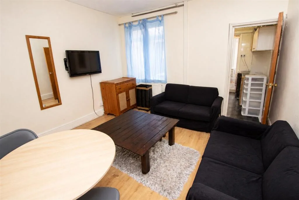 4 bedroom house for rent