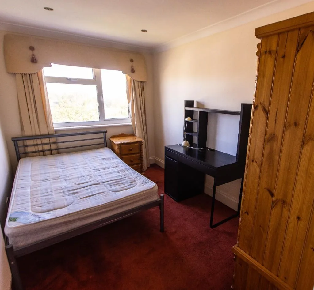 7 bedroom semi-detached house for rent