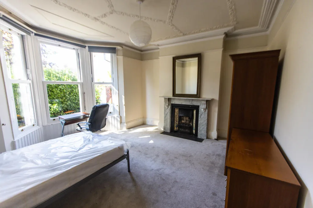 7 bedroom semi-detached house for rent