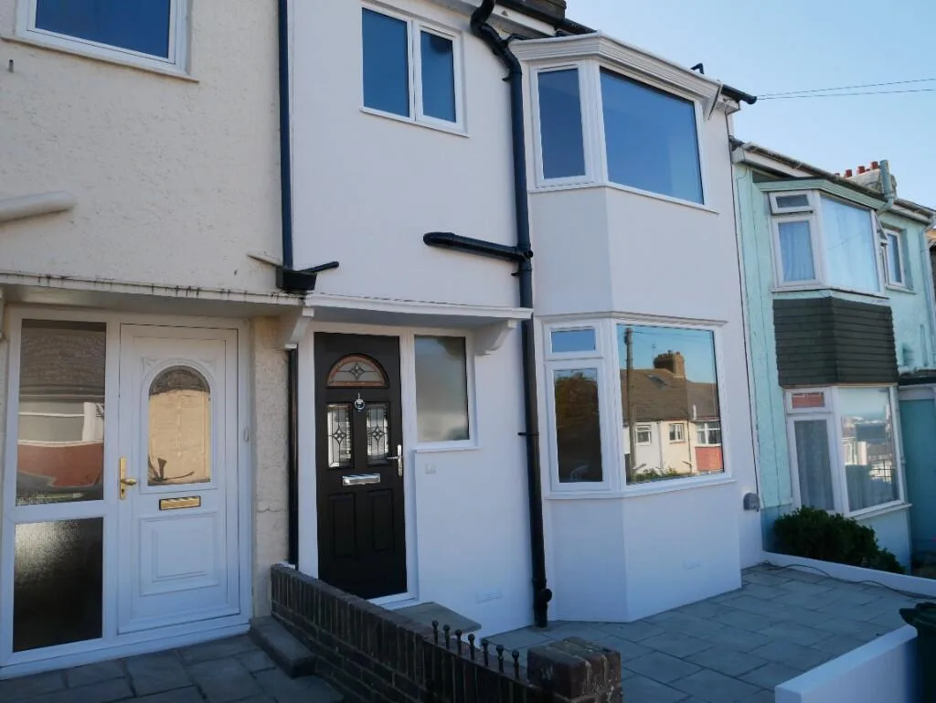 6 bedroom terraced house for rent