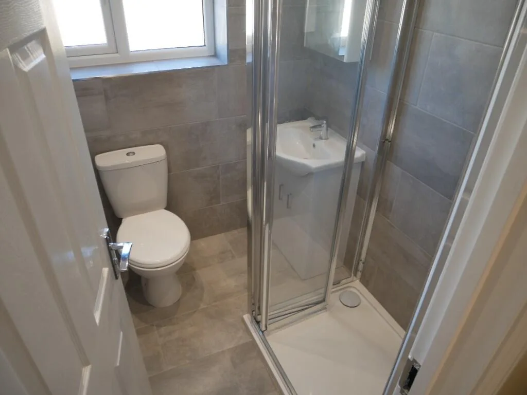 6 bedroom terraced house for rent