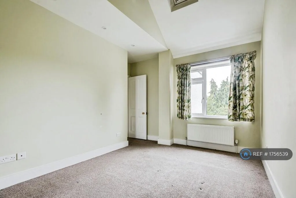 4 bedroom detached house for rent