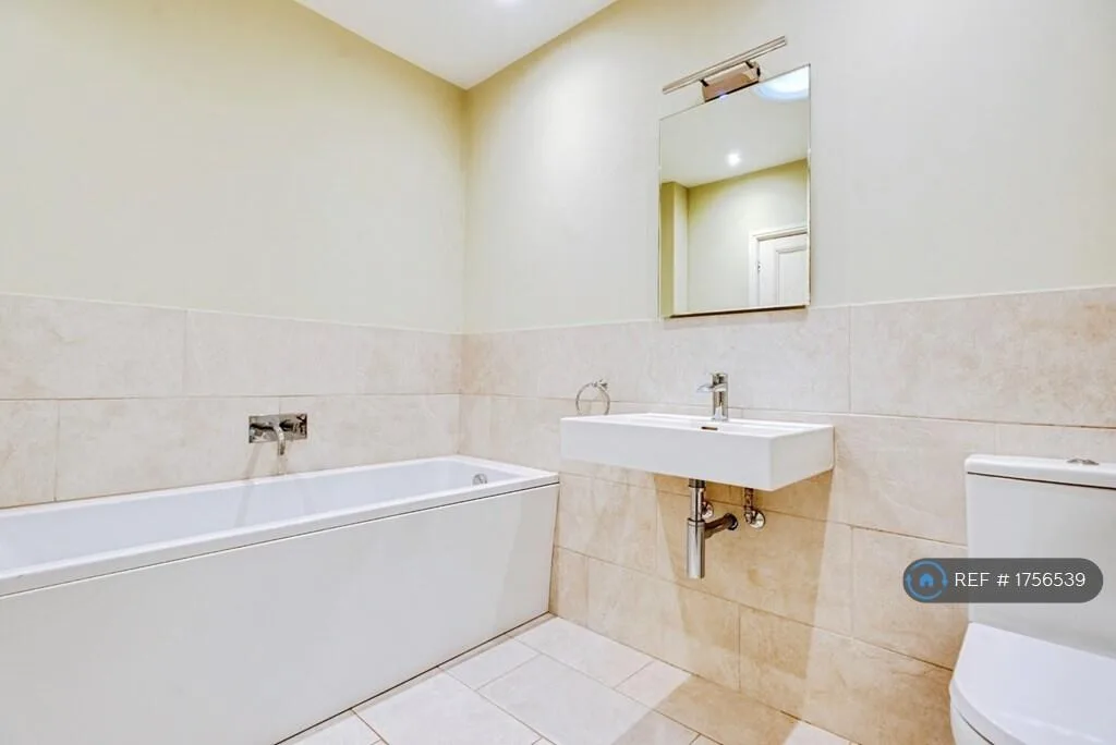 4 bedroom detached house for rent
