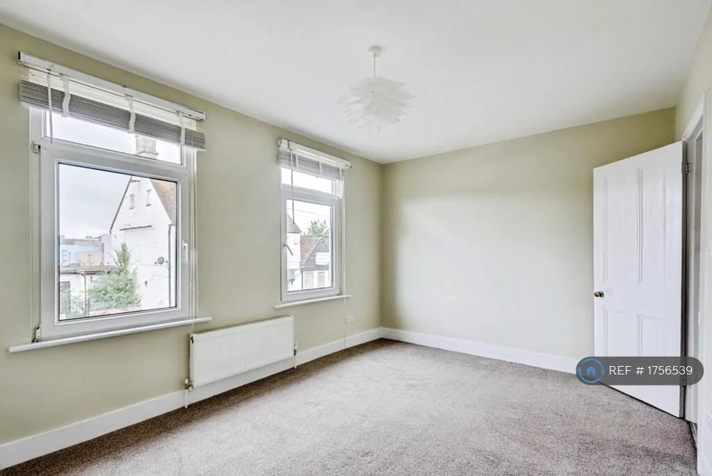 4 bedroom detached house for rent
