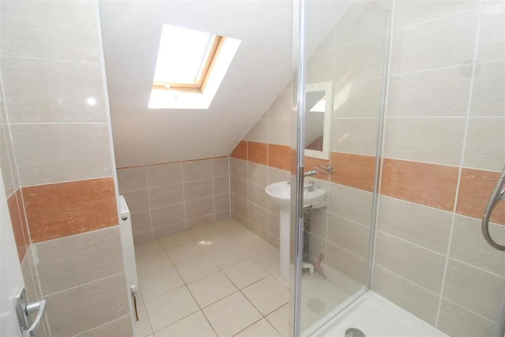 9 bedroom house for rent