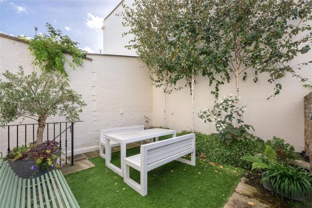 5 bedroom house for rent