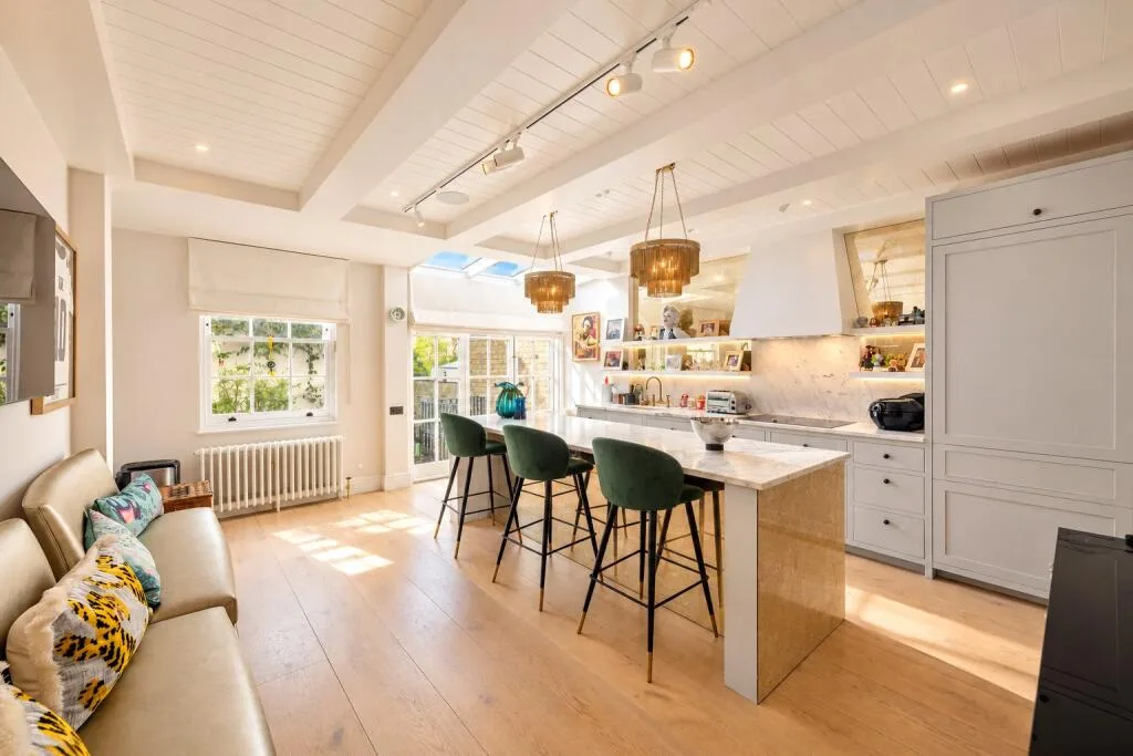 5 bedroom house for rent