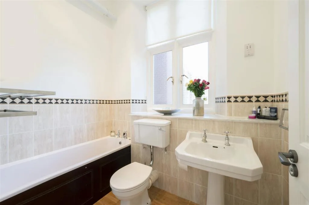 3 bedroom apartment for rent
