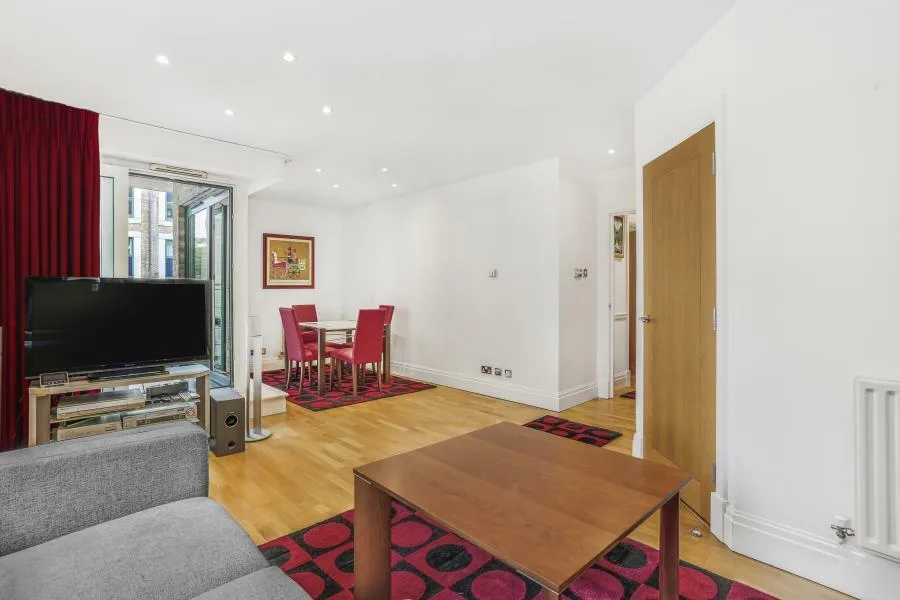 2 bedroom flat for rent