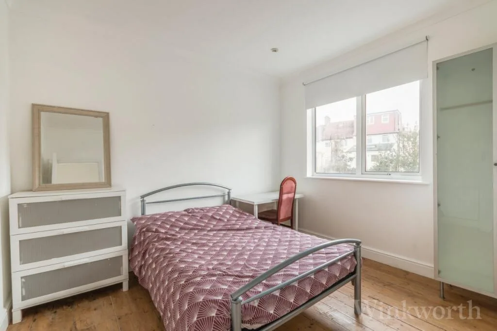 4 bedroom semi-detached house for rent