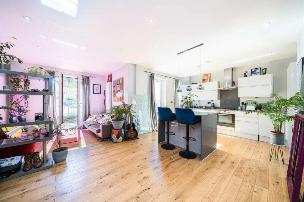 2 bedroom flat for rent