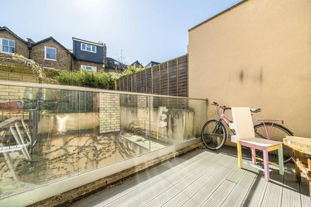 2 bedroom flat for rent