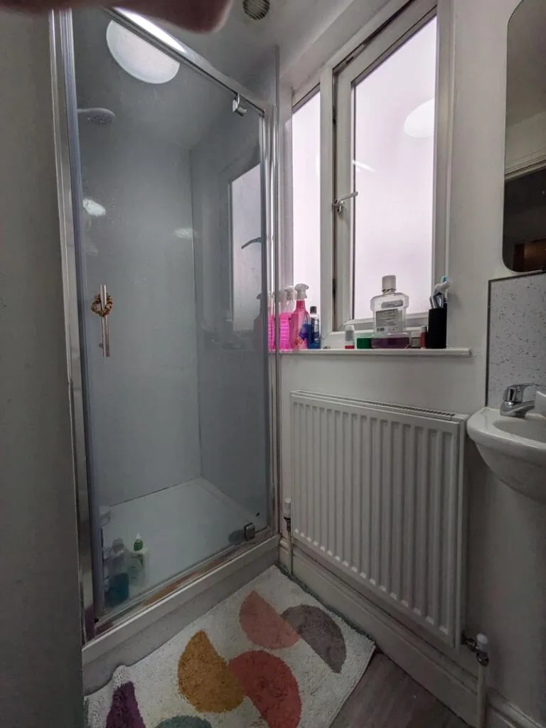 6 bedroom terraced house for rent