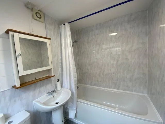 4 bedroom terraced house for rent
