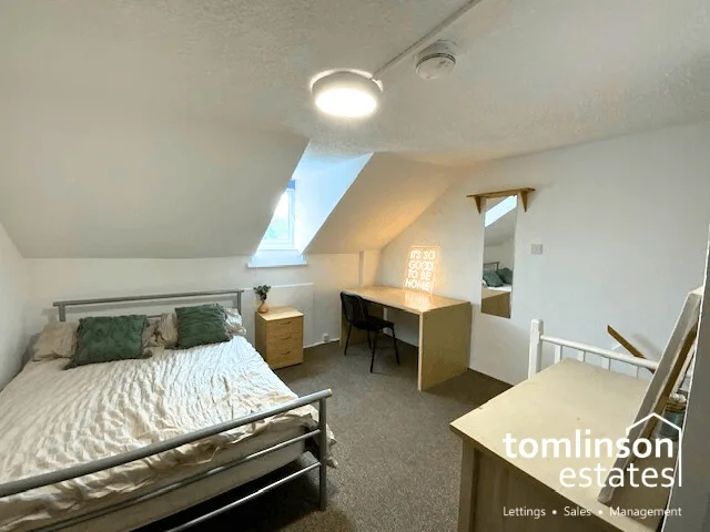 4 bedroom terraced house for rent