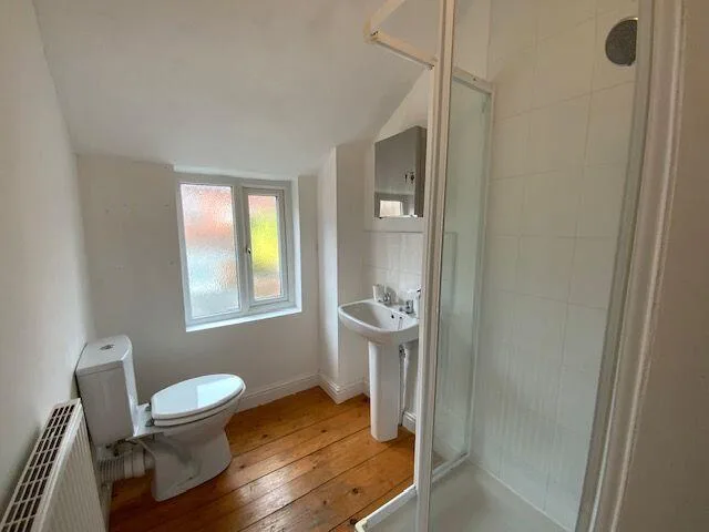 4 bedroom terraced house for rent