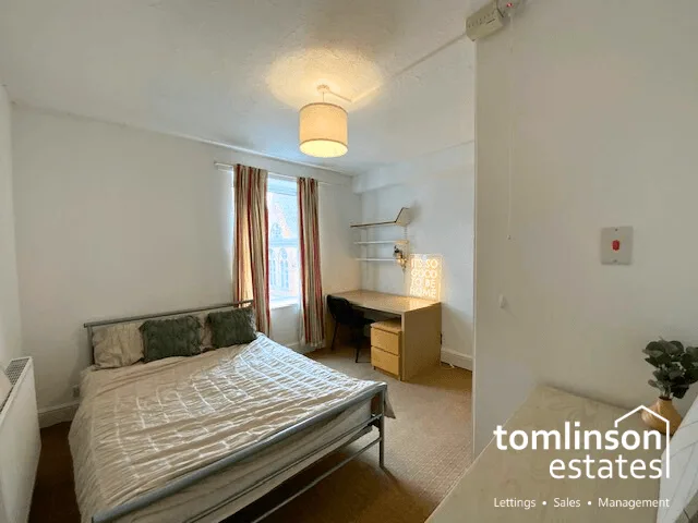 4 bedroom terraced house for rent